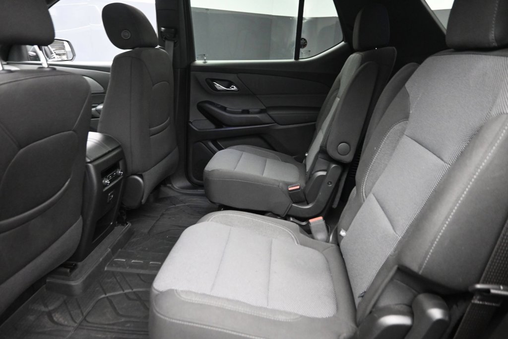 Used 2023 Chevrolet Traverse LT AWD/4WD image 14
