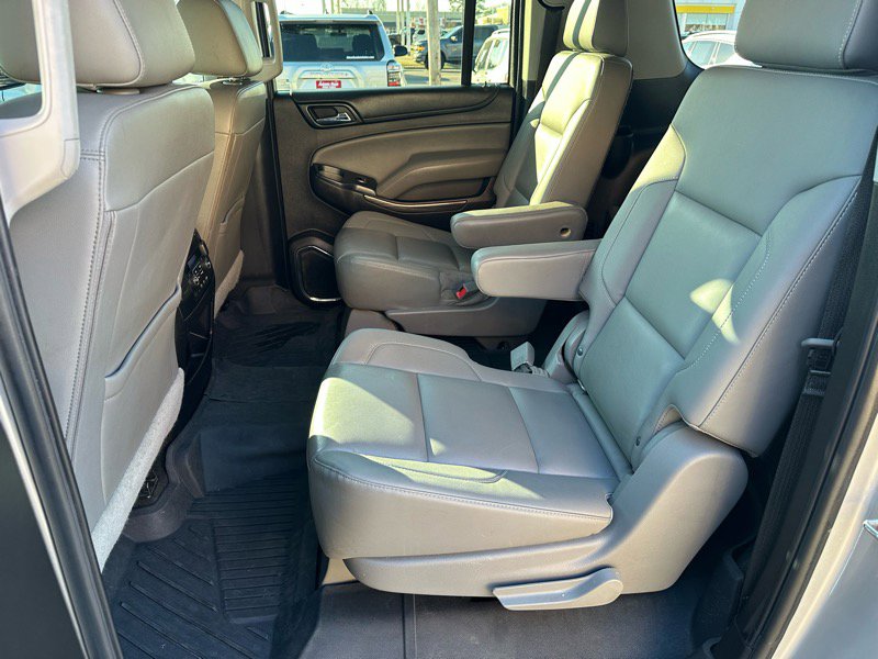 Used 2018 Chevrolet Suburban LT w/ LT Signature Package image 16