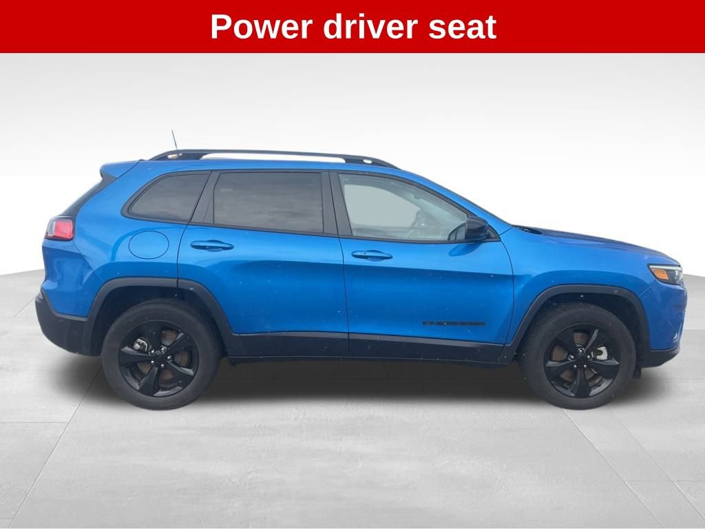 Used 2023 Jeep Cherokee Altitude Lux image 7