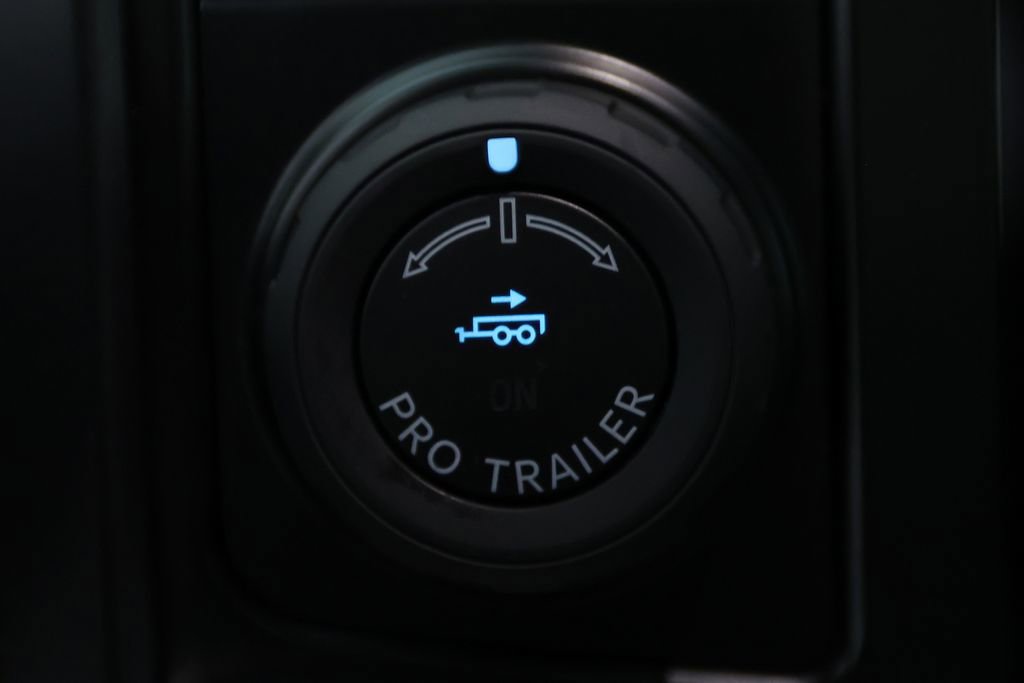 Used 2023 Ford F150 Raptor w/ Raptor Carbon Fiber Package AWD/4WD image 26