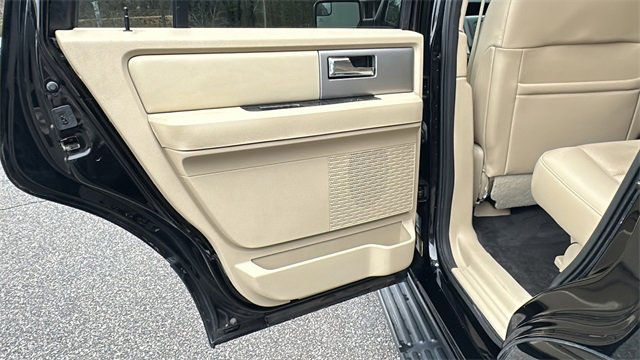 Used 2017 Ford Expedition Limited image 20