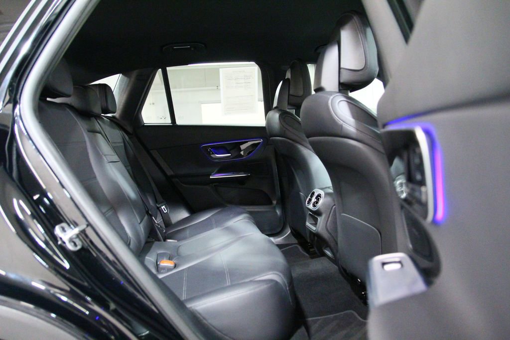 Certified 2025 Mercedes-Benz GLC 300 image 25