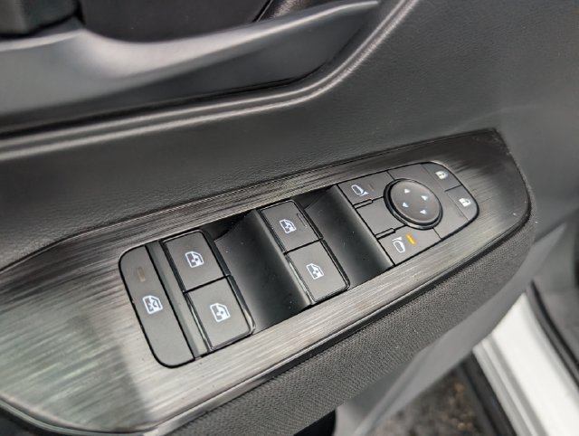 New 2027 Nissan Kicks S FWD image 11