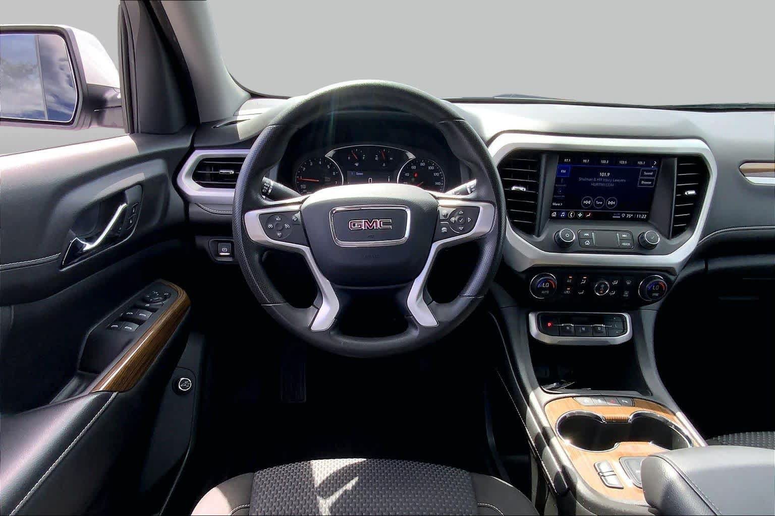 Used 2023 GMC Acadia SLE w/ Driver Convenience Package AWD/4WD image 6