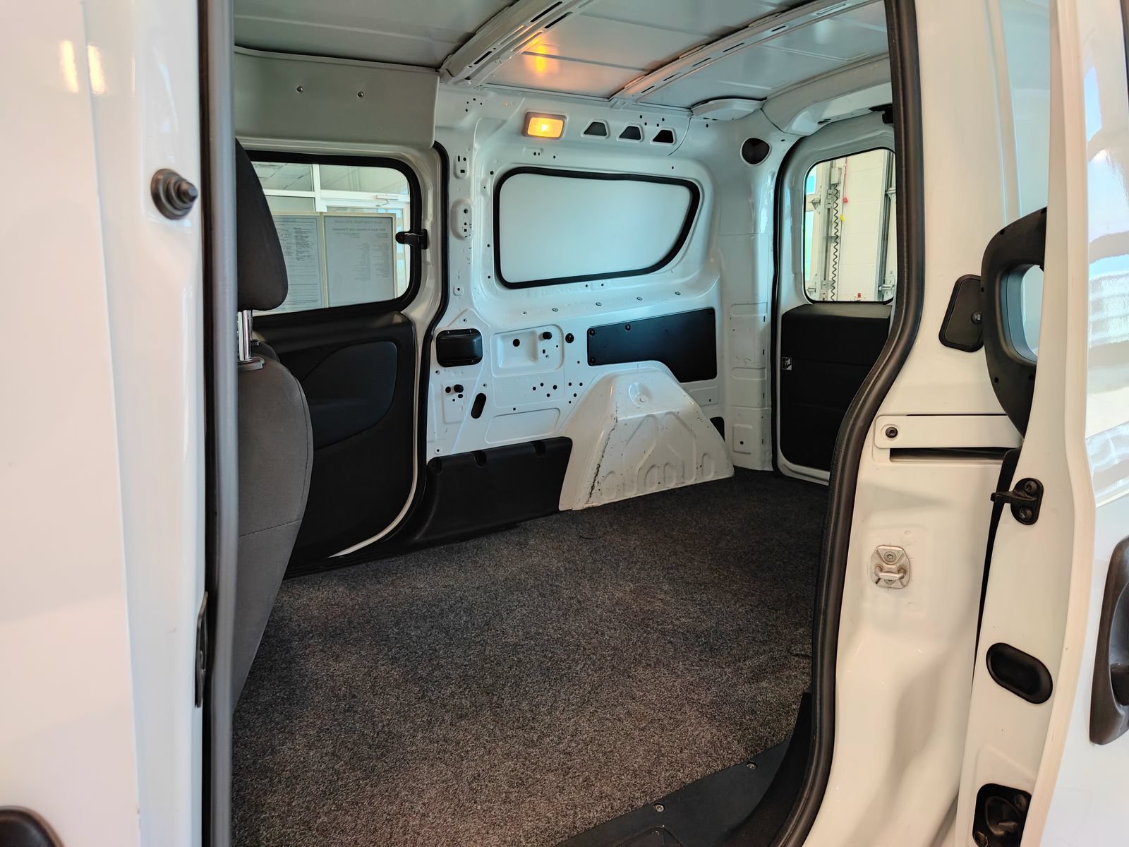 Used 2017 RAM ProMaster City Tradesman w/ Rear Back-up Camera Group FWD image 10