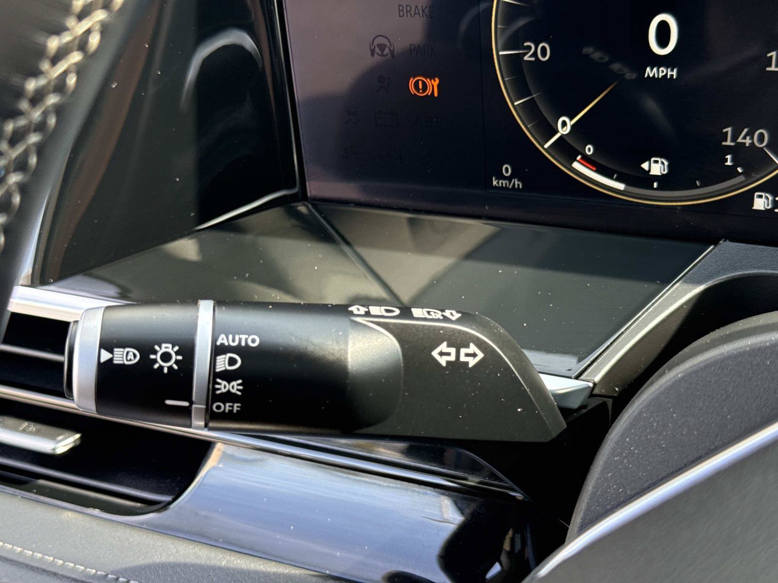 Used 2025 INFINITI QX80 Luxe AWD/4WD image 21