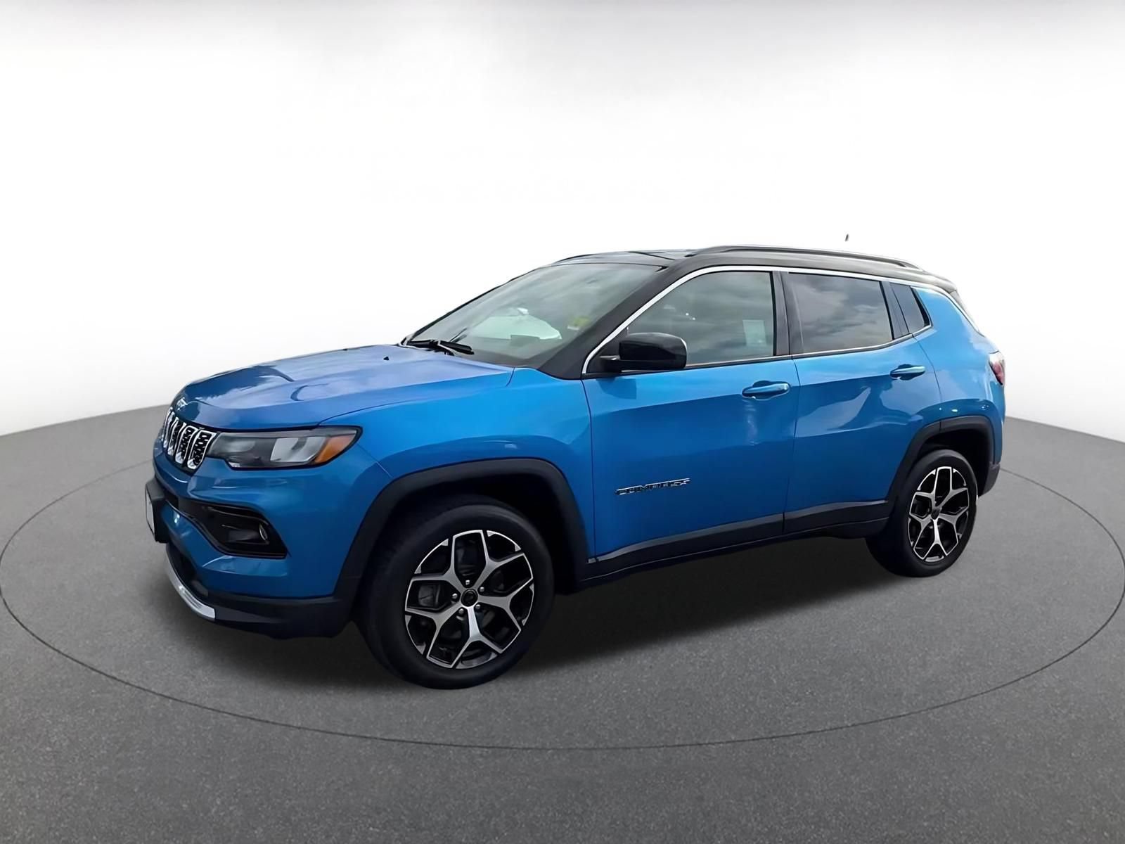 Used 2025 Jeep Compass Limited AWD/4WD image 8