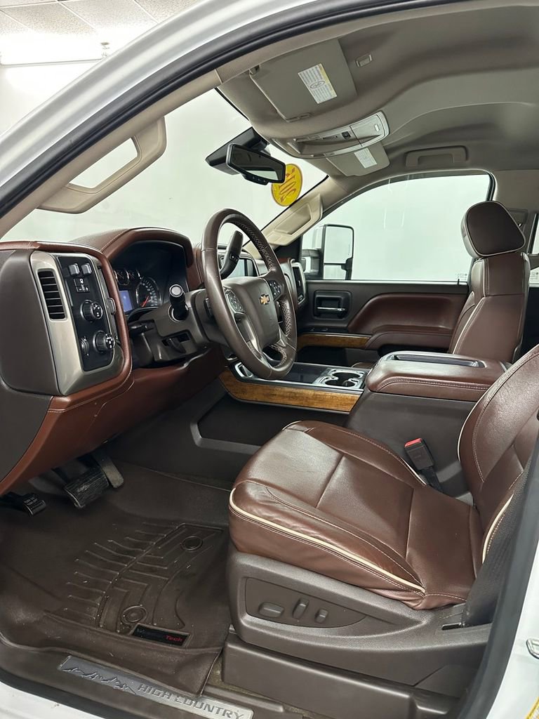 Used 2015 Chevrolet Silverado 2500 High Country w/ High Country Premium Package image 10