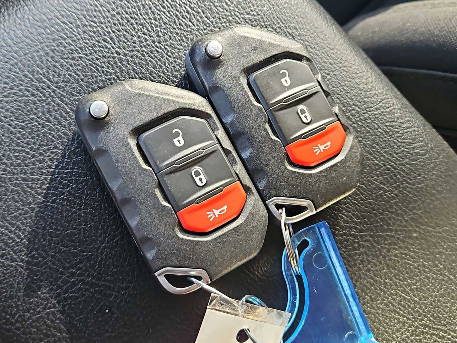 Used 2021 Jeep Wrangler Sport S image 31