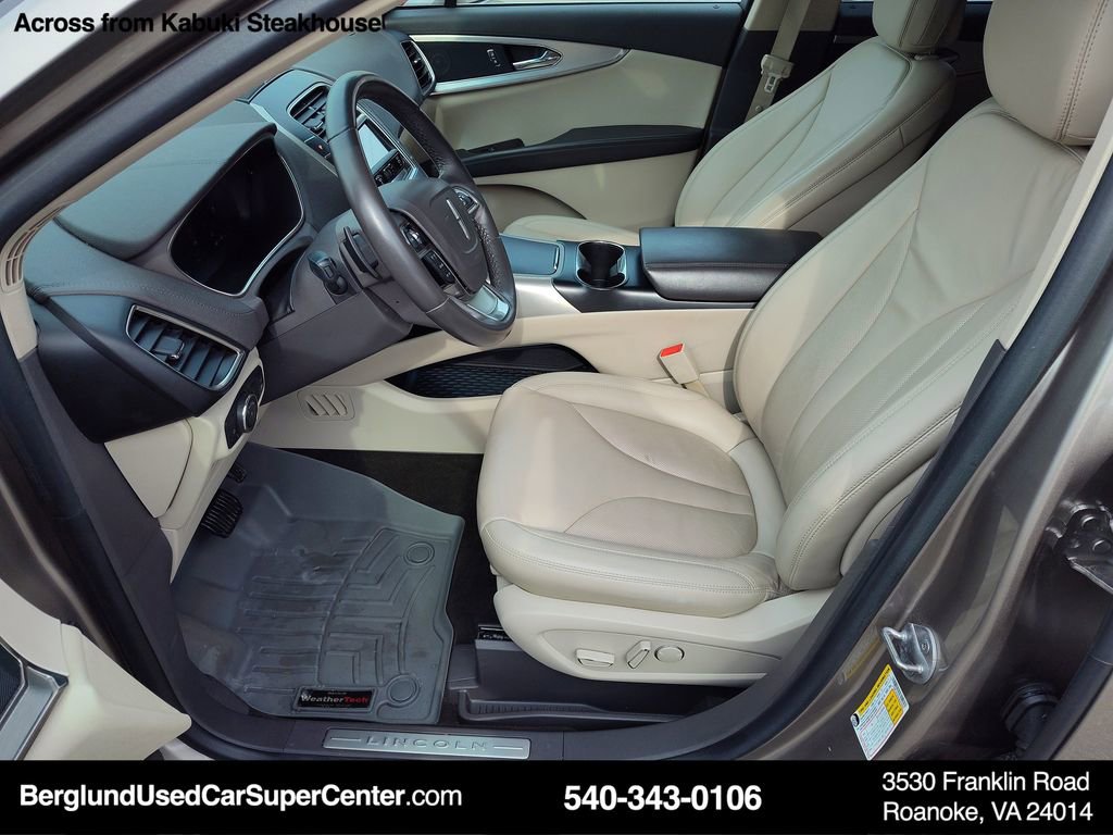 Used 2020 Lincoln Nautilus Premier w/ Equipment Group 101A image 11