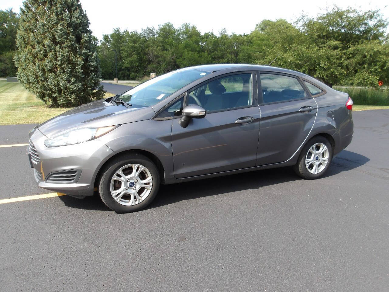 Used 2014 Ford Fiesta SE FWD image 8