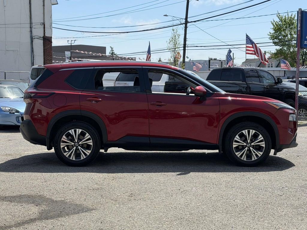 Used 2021 Nissan Rogue SV w/ Premium Package image 9