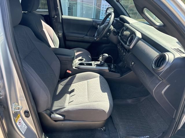 Used 2017 Toyota Tacoma TRD Off-Road w/ Tow Package (A/T) AWD/4WD image 31