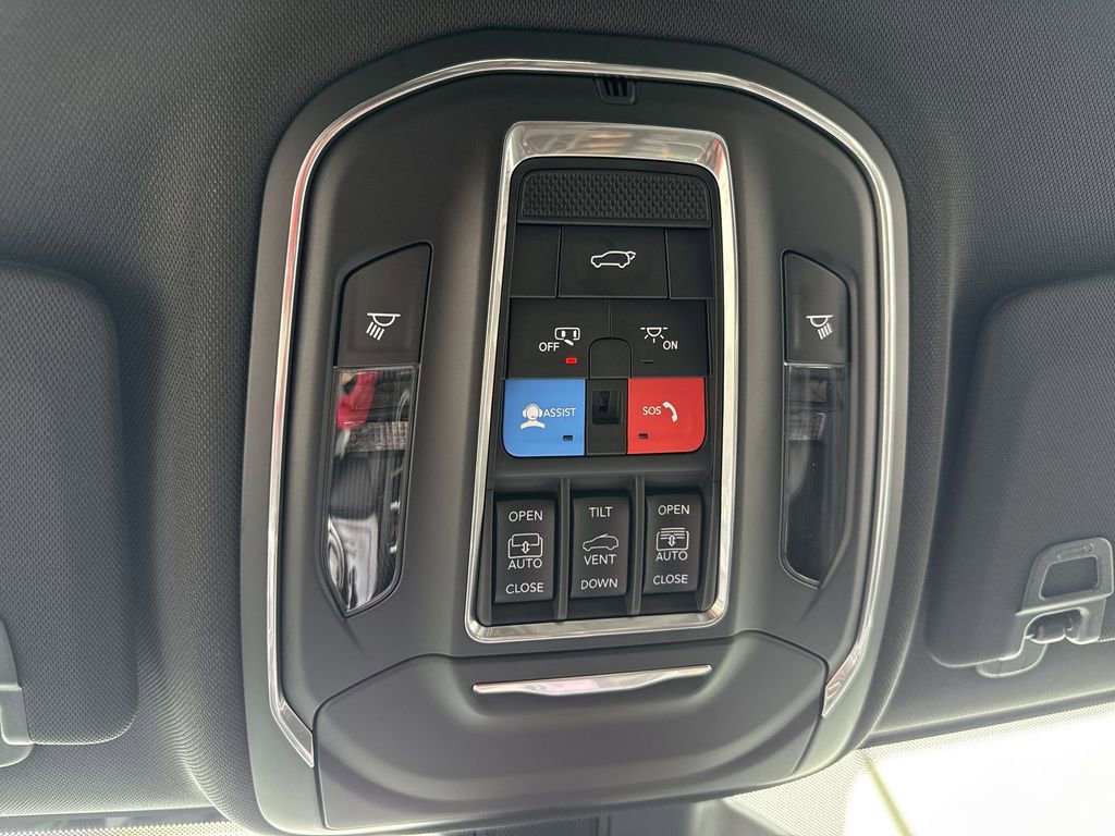 New 2025 Jeep Grand Cherokee Limited w/ Trailer Tow Package image 16