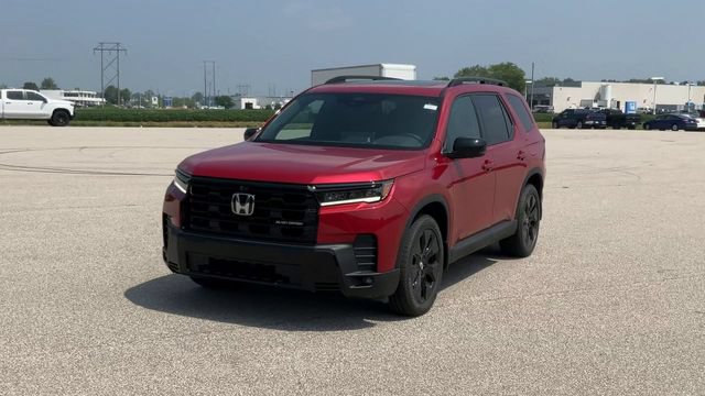 New 2026 Honda Pilot Black Edition image 4