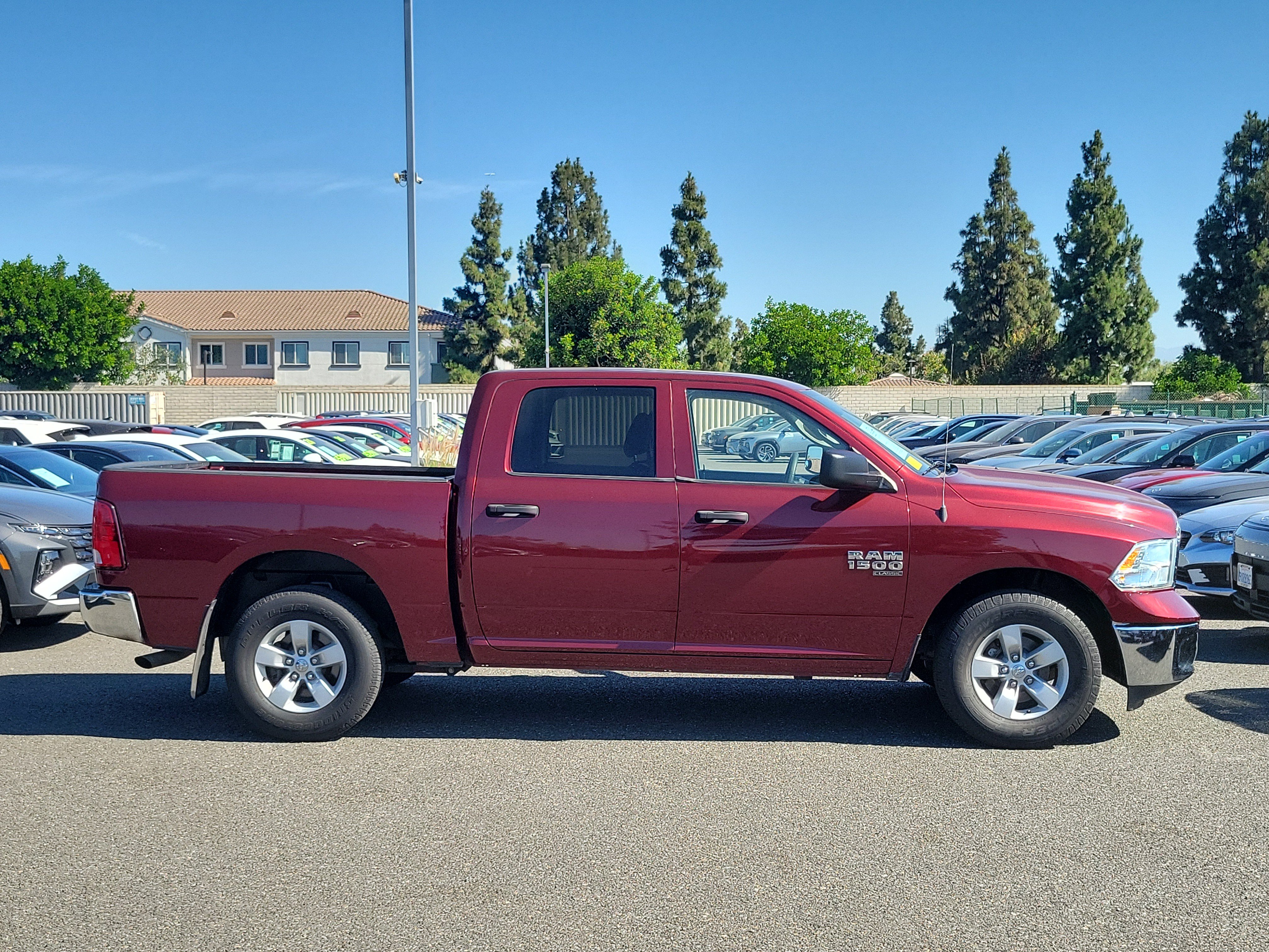 Used 2020 RAM 1500 Tradesman w/ Chrome Plus Package RWD image 5