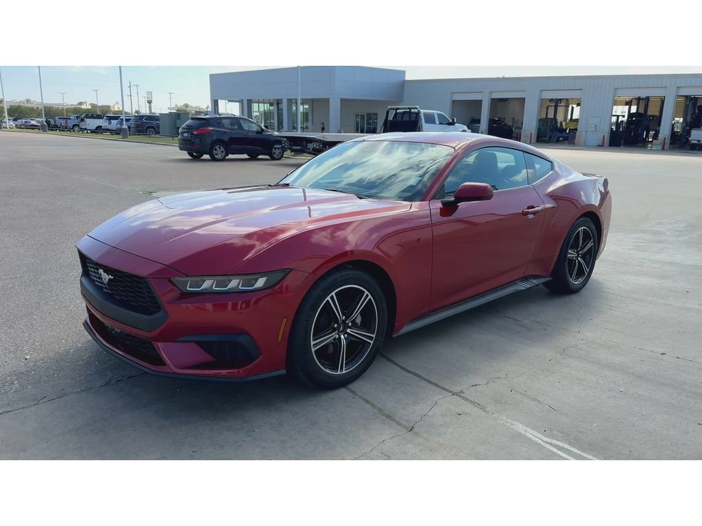 Used 2024 Ford Mustang Coupe RWD image 4