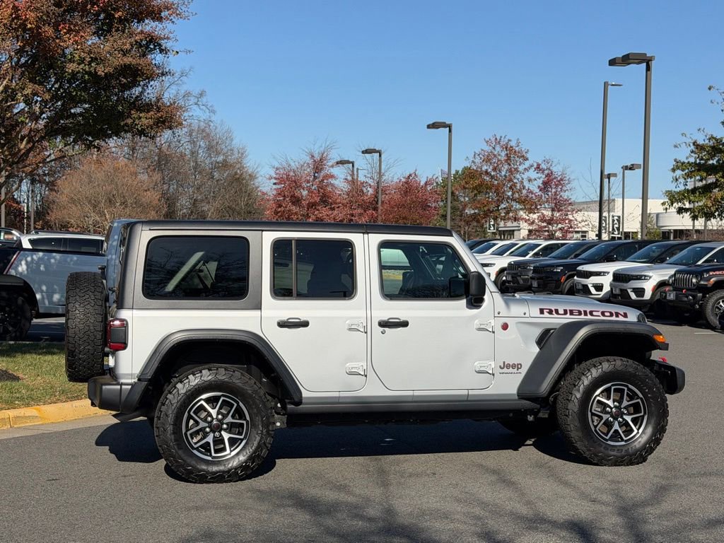 Certified 2024 Jeep Wrangler Unlimited Rubicon w/ Technology Group image 7