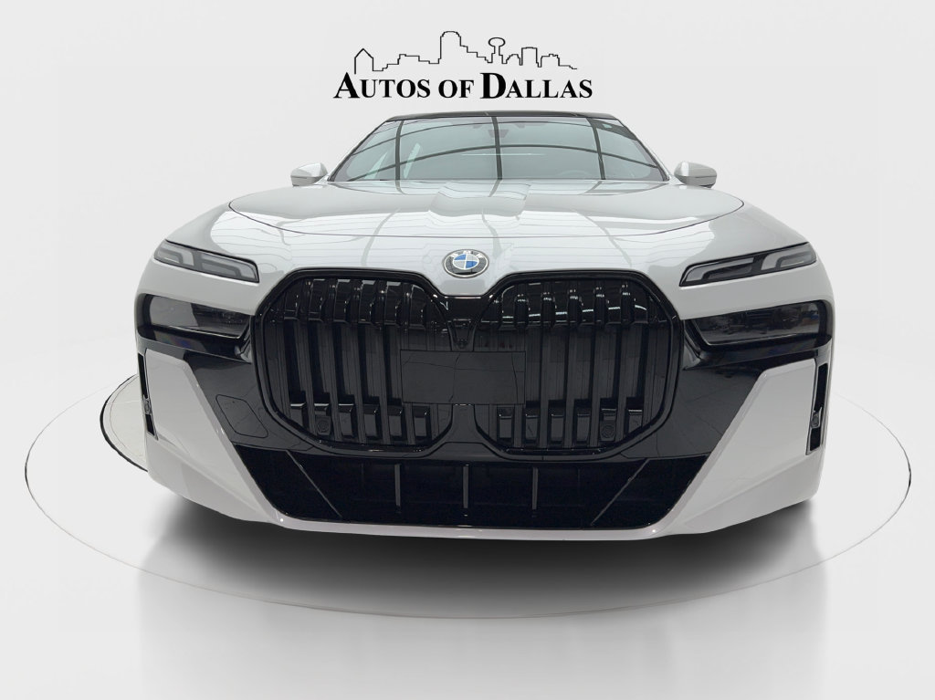 Used 2023 BMW 760i xDrive AWD/4WD image 5