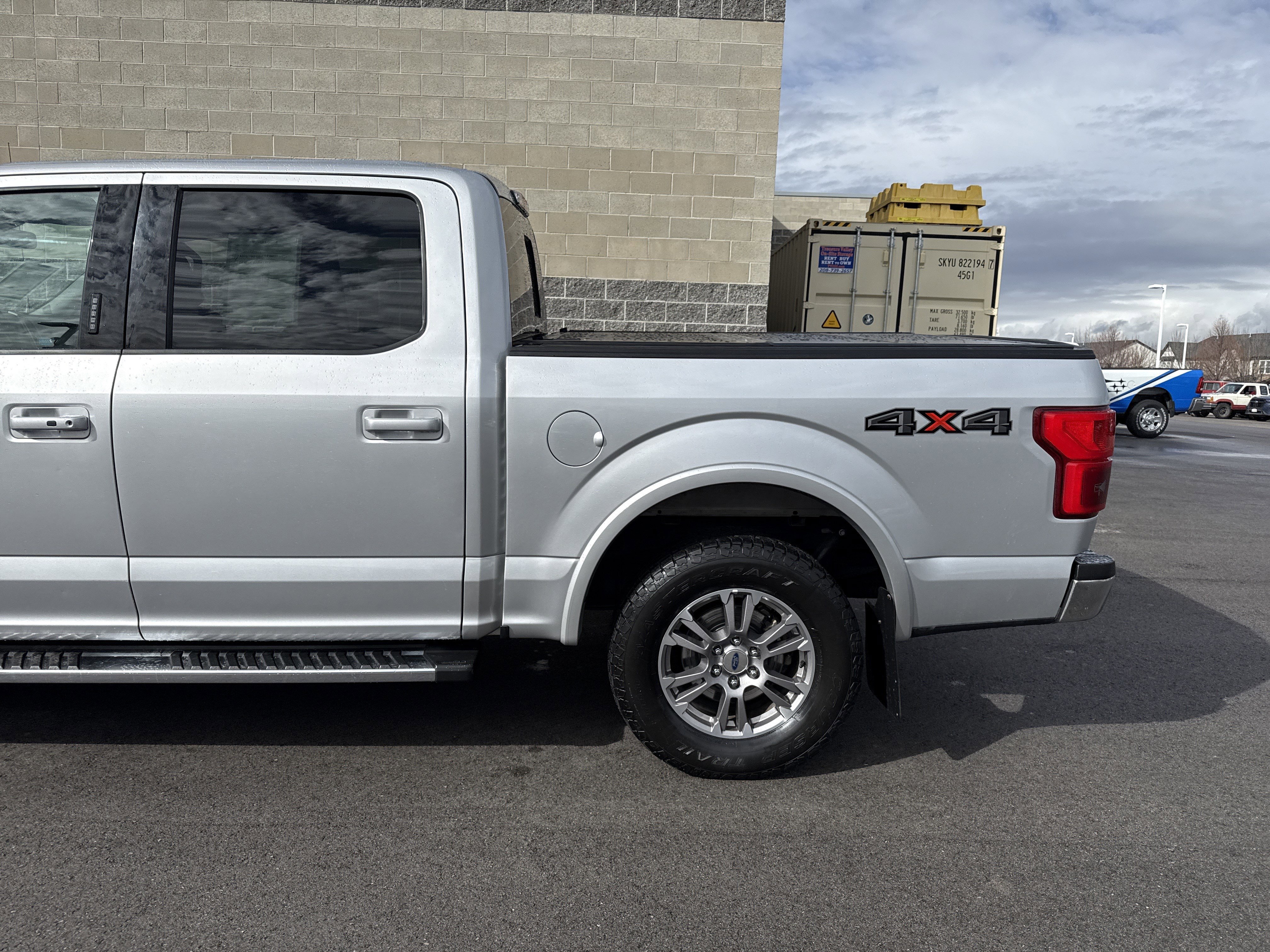 Used 2018 Ford F150 Lariat w/ Equipment Group 501A Mid AWD/4WD image 4