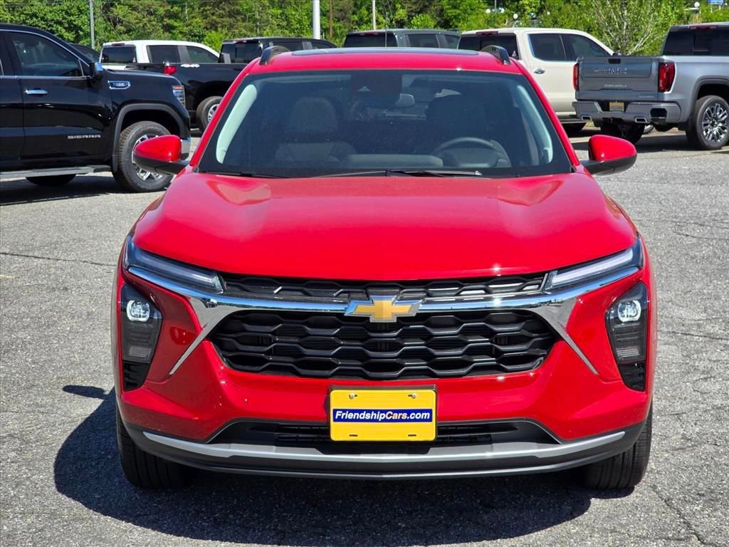 New 2026 Chevrolet Trax LT w/ Sunroof Package FWD image 17