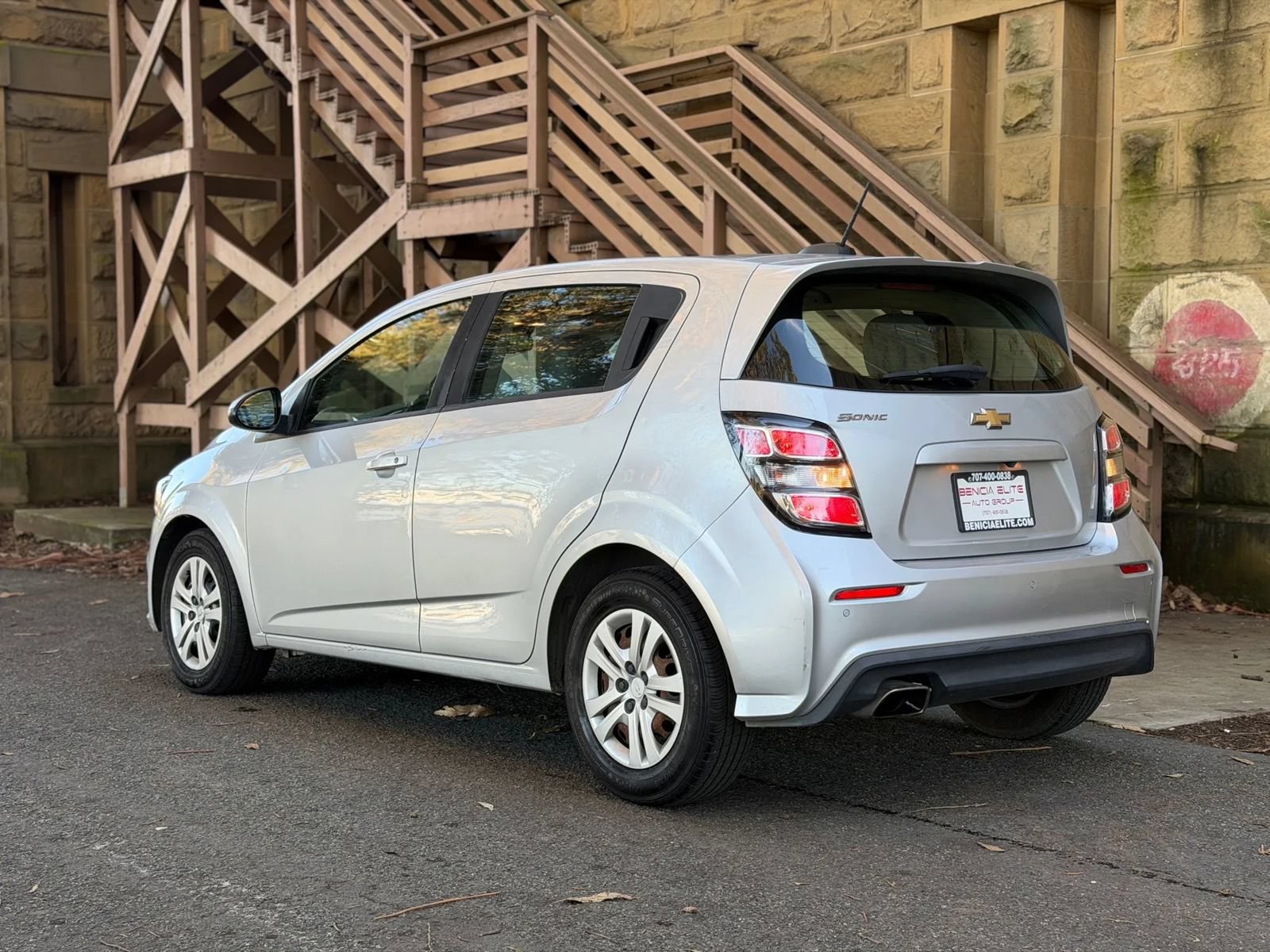 Used 2020 Chevrolet Sonic LT FWD image 28