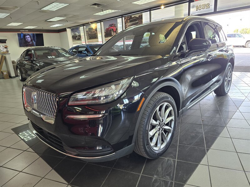Used 2021 Lincoln Corsair AWD w/ Premium Package image 1