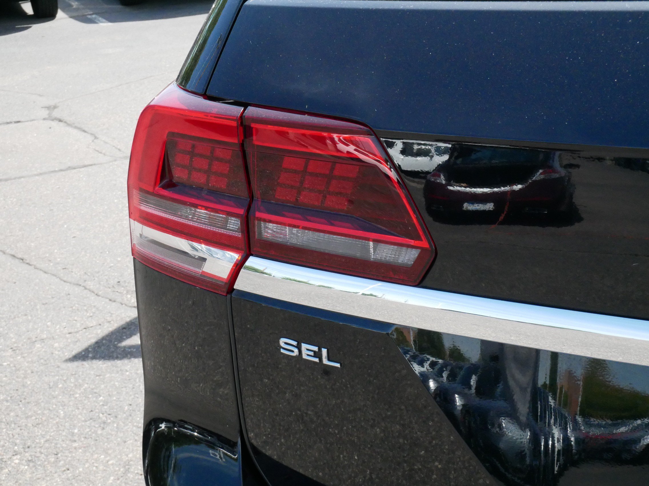 Used 2020 Volkswagen Atlas SEL R-Line AWD/4WD image 17