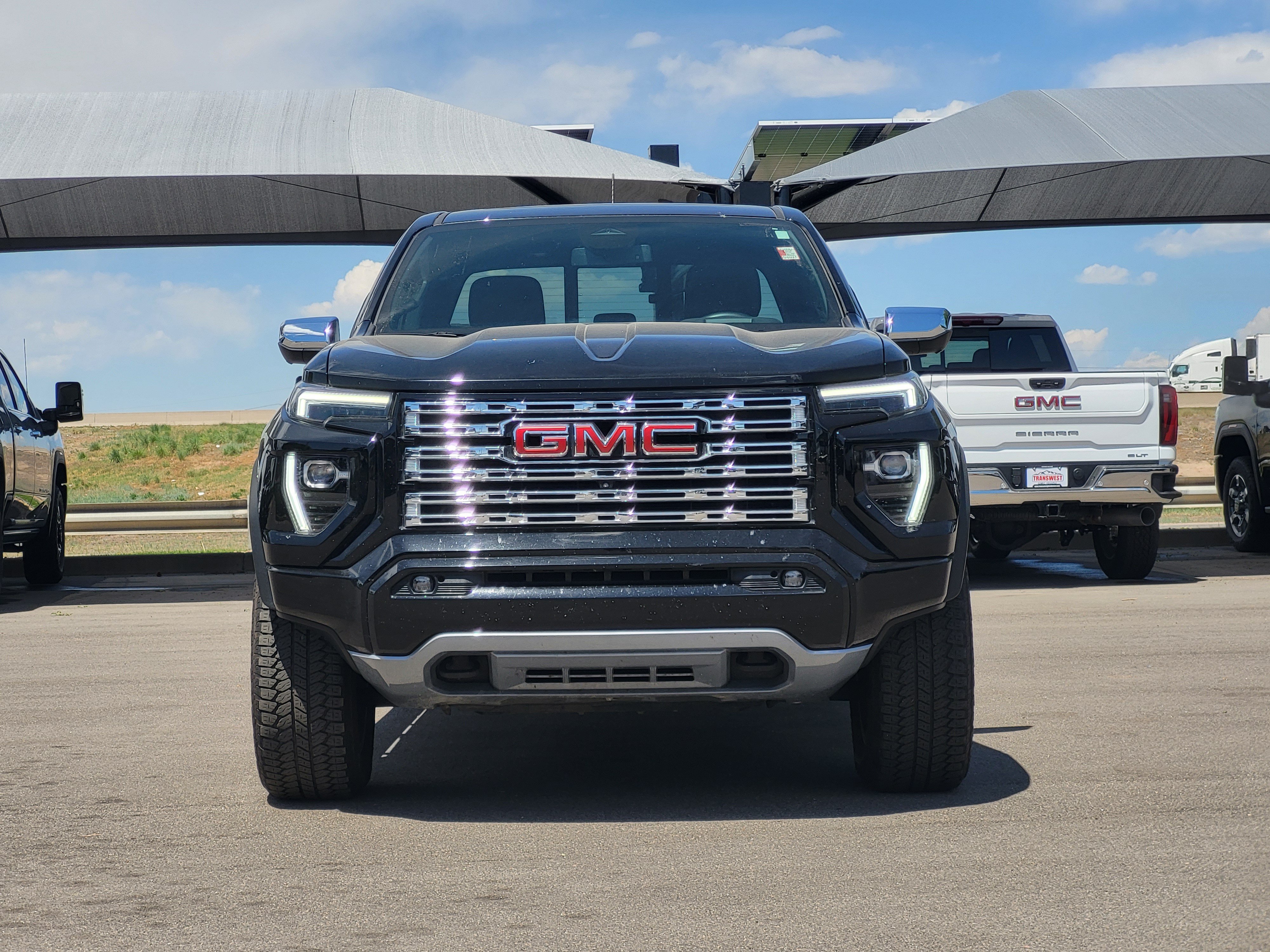Certified 2025 GMC Canyon Denali AWD/4WD image 2