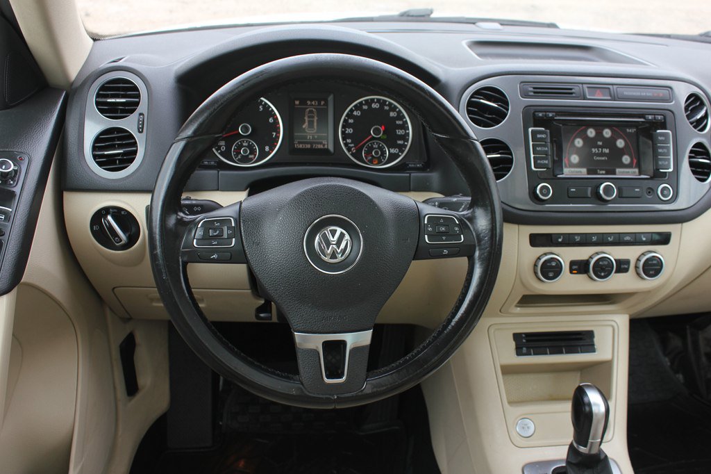 Used 2013 Volkswagen Tiguan SEL AWD/4WD image 10