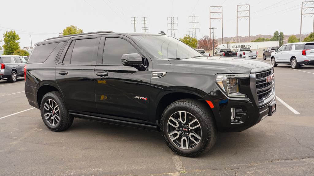 Used 2023 GMC Yukon AT4 w/ AT4 Premium Package AWD/4WD image 8