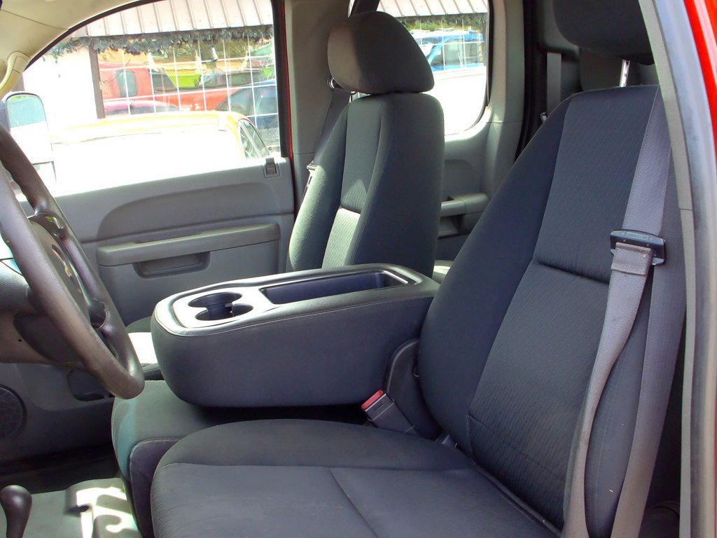 Used 2013 Chevrolet Silverado 3500 W/T w/ Snow Plow Prep Package AWD/4WD image 7