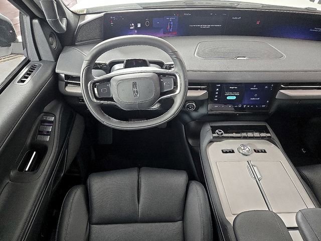 New 2025 Lincoln Navigator Reserve w/ Jet Appearance Package image 11