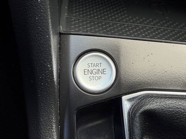 Used 2022 Volkswagen Taos SE FWD image 19