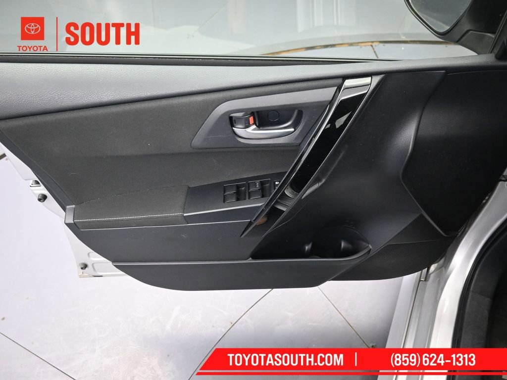 Used 2017 Toyota Corolla iM image 20