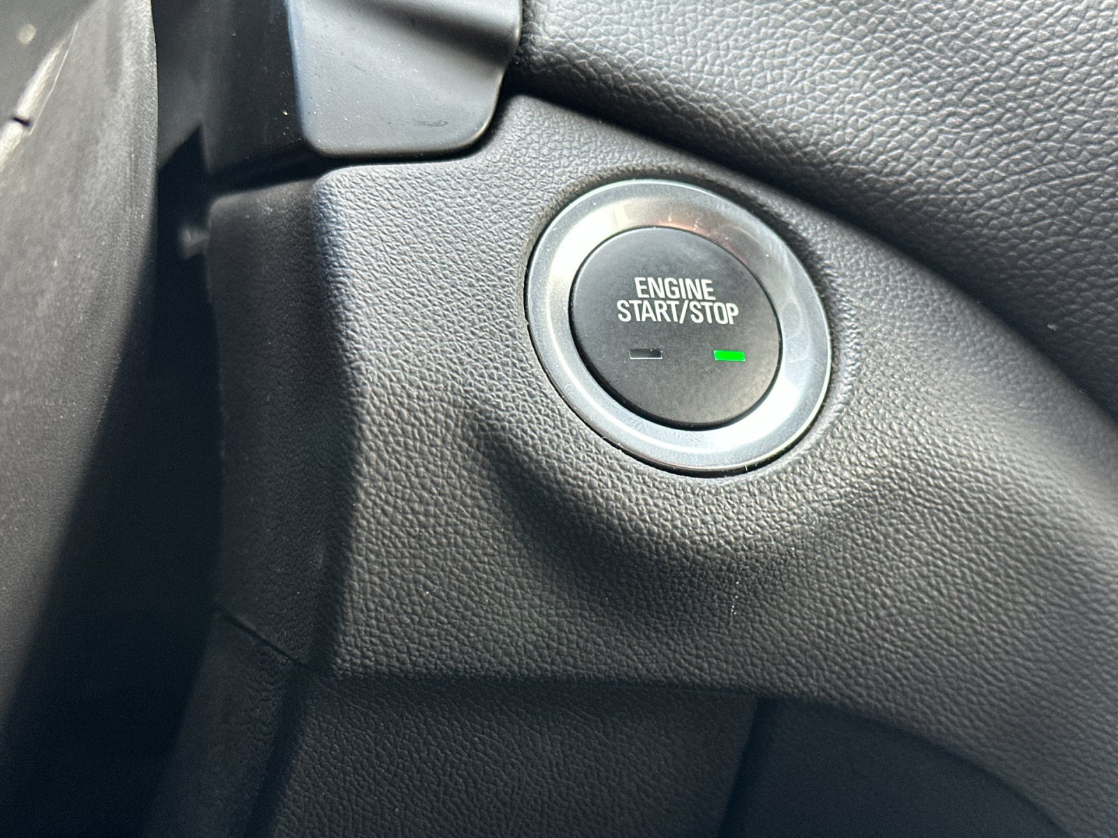 Used 2024 Chevrolet Equinox LT AWD/4WD image 22