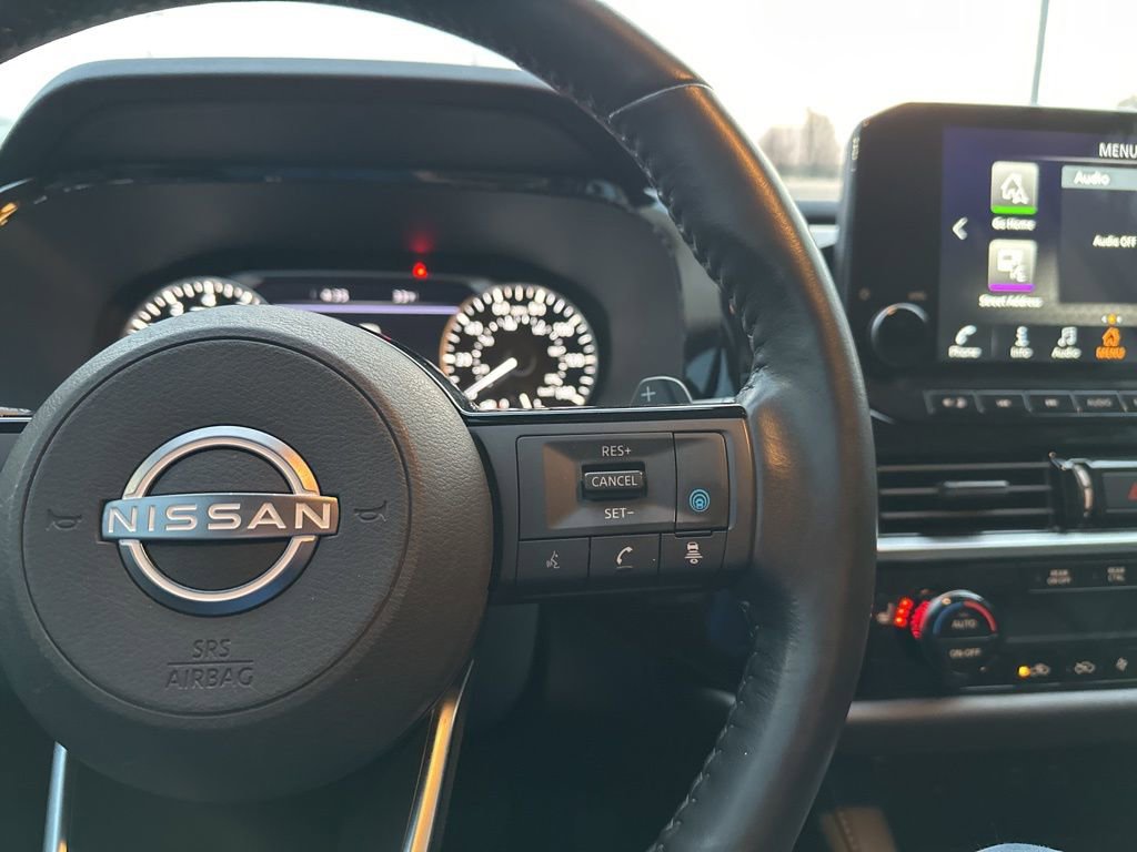 Used 2023 Nissan Pathfinder SL image 24