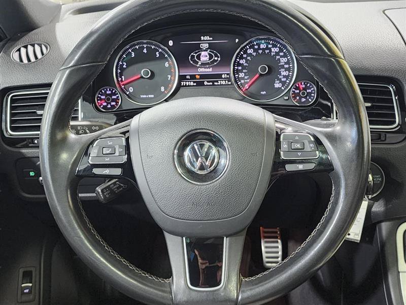 Used 2017 Volkswagen Touareg Wolfsburg Edition AWD/4WD image 12