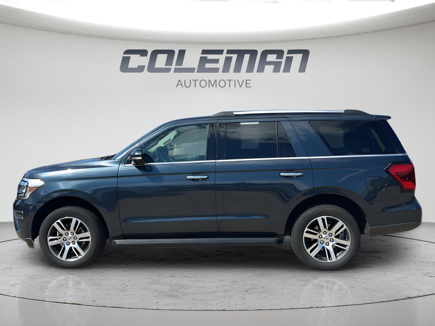 Used 2024 Ford Expedition Limited image 8