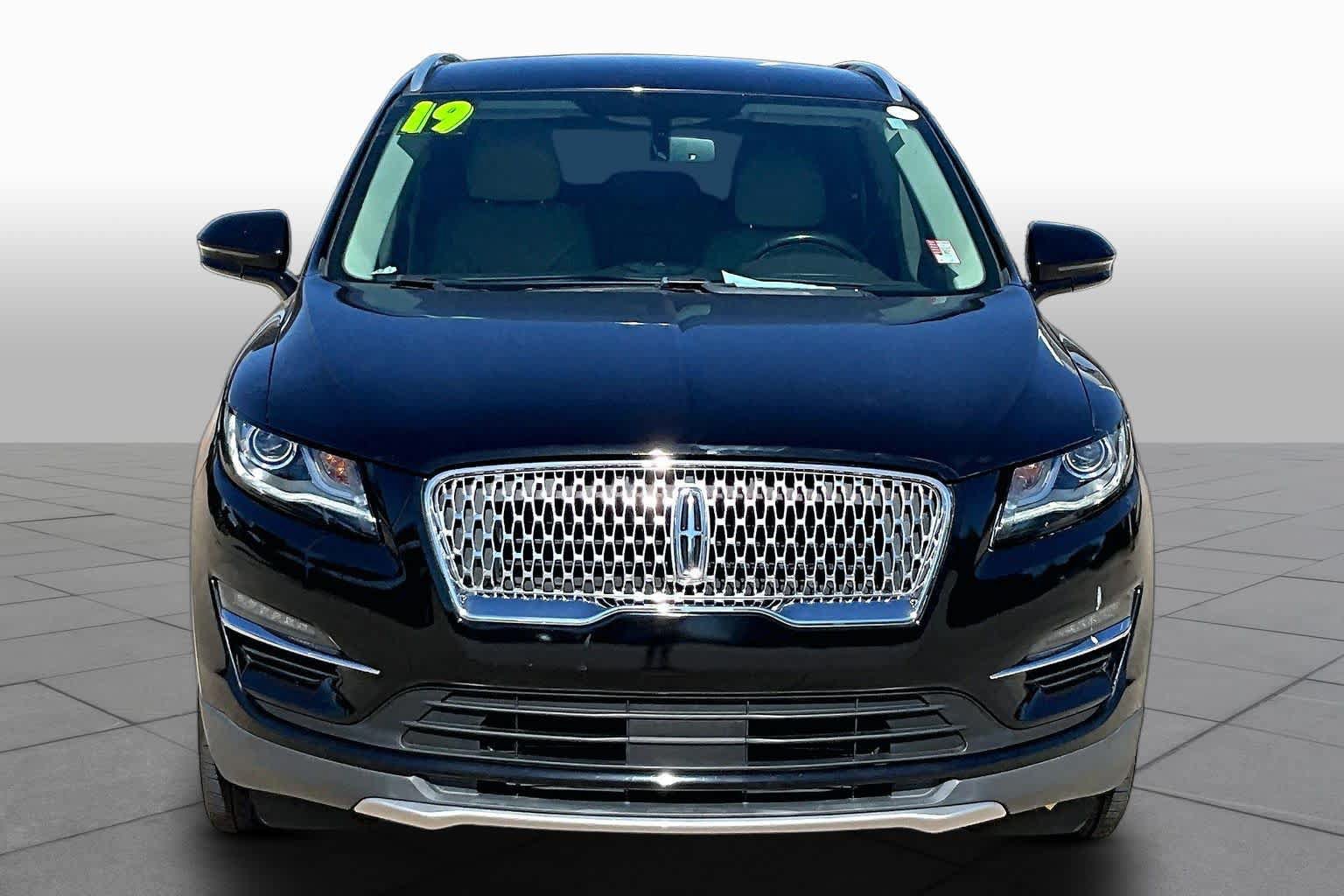 Used 2019 Lincoln MKC Select w/ Select Plus Package FWD image 4