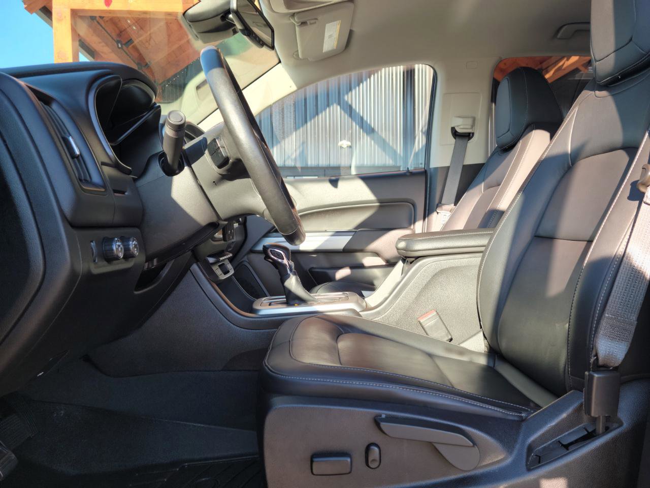 Used 2022 Chevrolet Colorado LT w/ Luxury Package AWD/4WD image 13