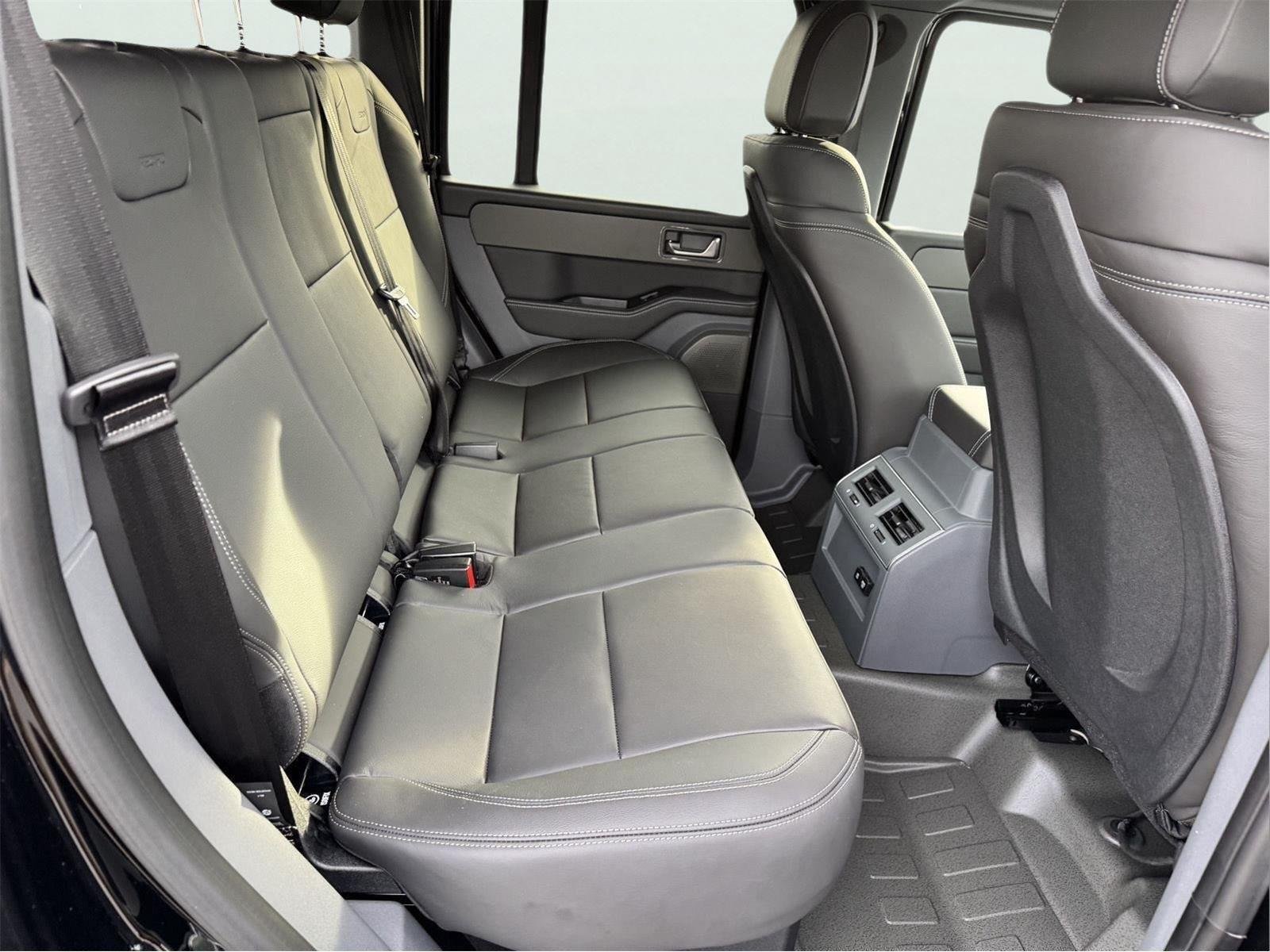 New 2025 INEOS Grenadier Station Wagon AWD/4WD image 19