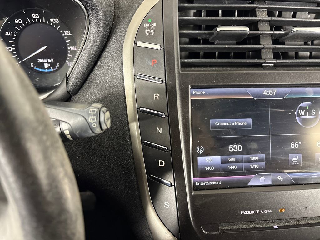 Used 2015 Lincoln MKC FWD image 28