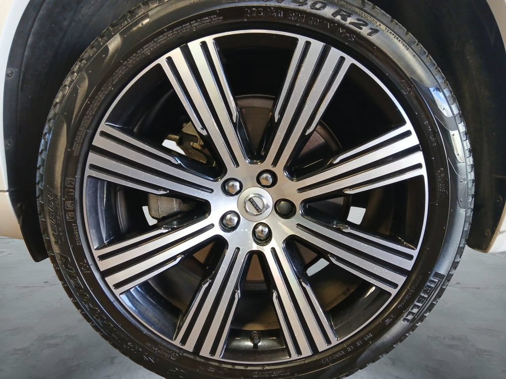 Used 2024 Volvo XC90 B5 Plus w/ Protection Package Premier AWD/4WD image 14