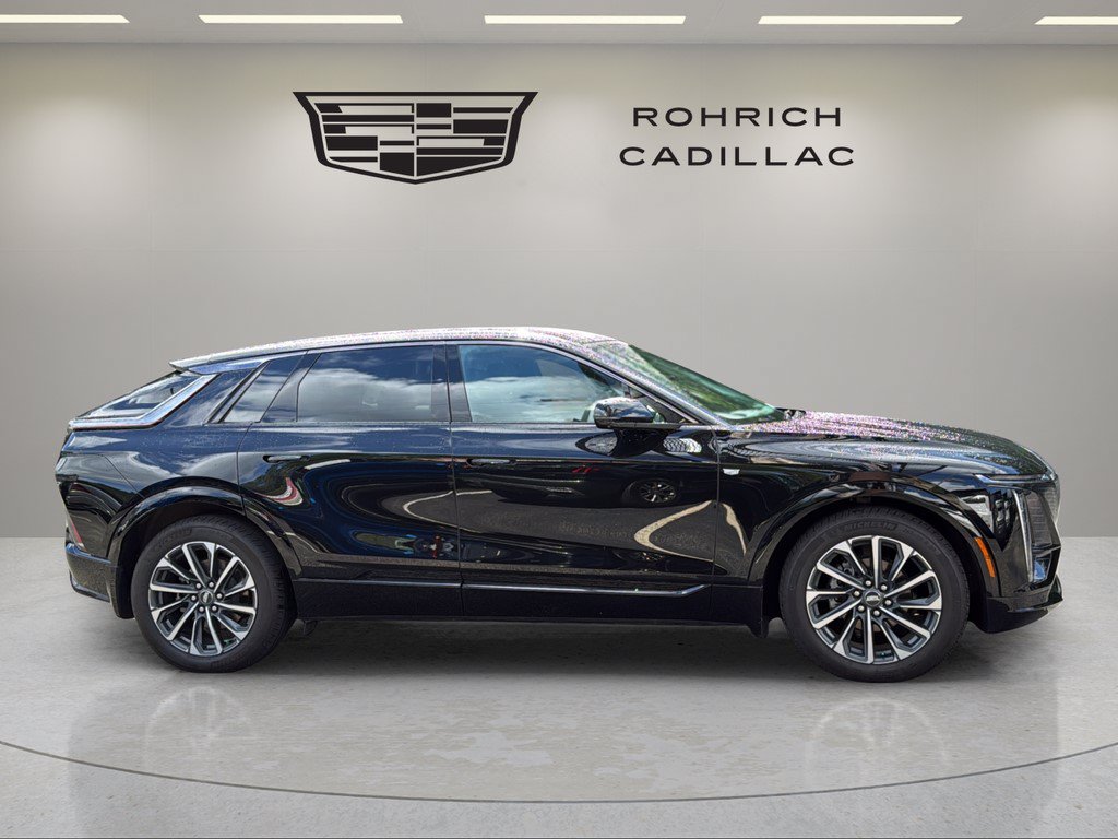 Certified 2024 Cadillac Lyriq Sport AWD/4WD image 4