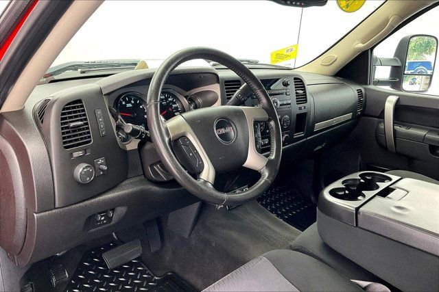 Used 2013 GMC Sierra 2500 SLE w/ HD SLE Premium Package AWD/4WD image 14