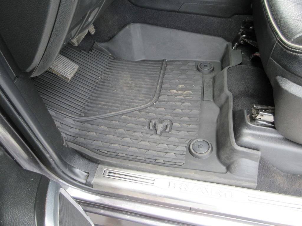 Used 2021 RAM 3500 Laramie AWD/4WD image 30