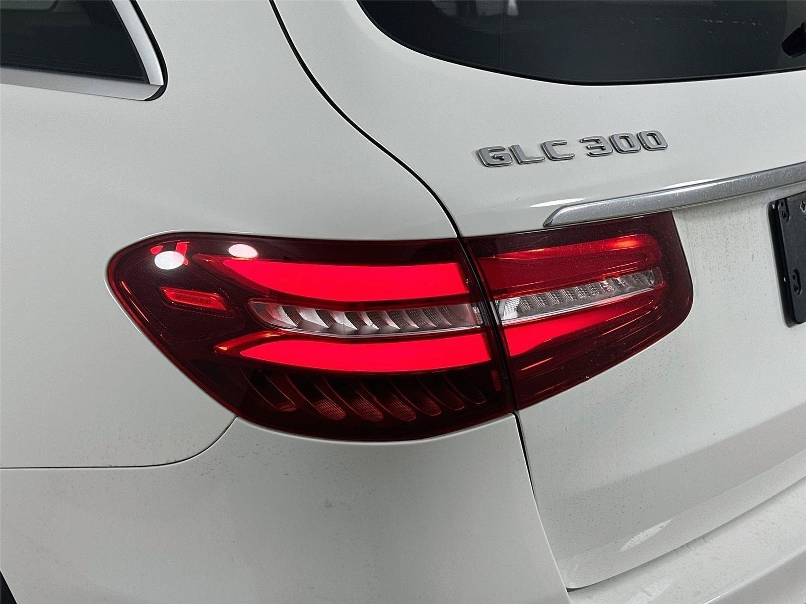 Certified 2019 Mercedes-Benz GLC 300 4MATIC image 10