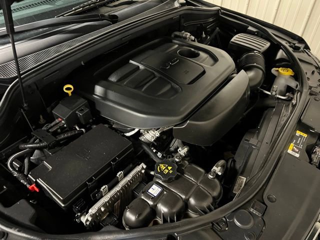 Used 2022 Jeep Grand Cherokee Limited image 48