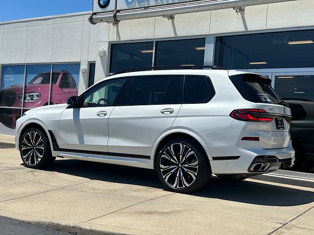 Certified 2024 BMW X7 M60i w/ Executive Package AWD/4WD image 6